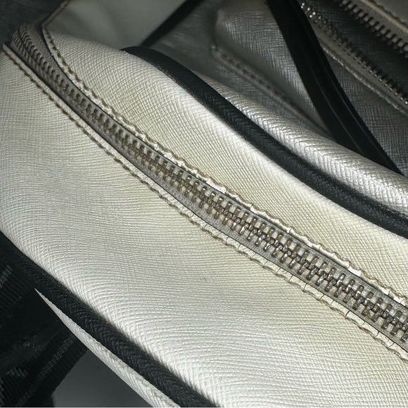 Guess Mini White Logo 3 Compartment Backpack with Adjustable Straps Zipper - Picture 6 of 7